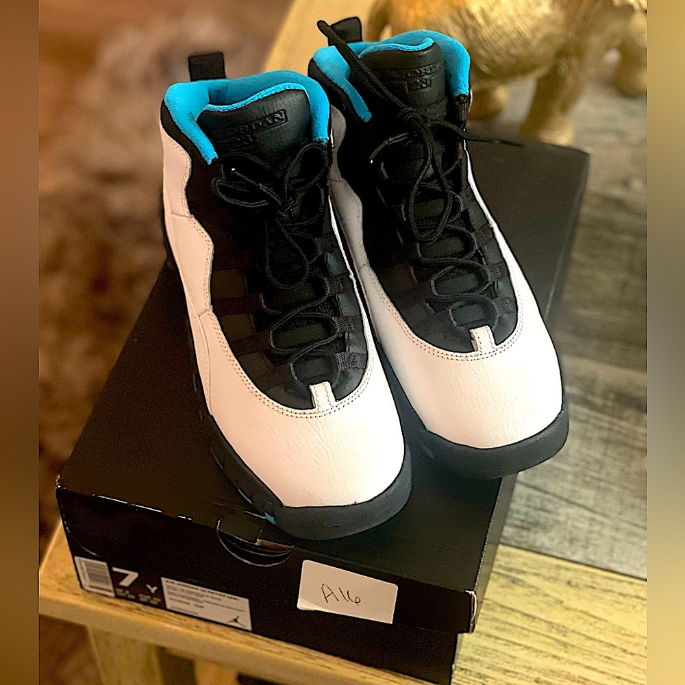 VNDS Air Jordan Retro X (10) Powder Blue 2014 - Size 7Y - 100% Authentic